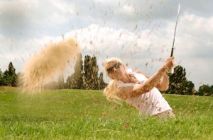 Where can I meet women who golf